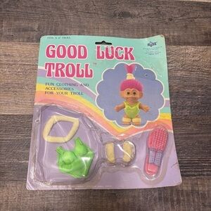 VINTAGE RUSS GOOD LUCK TROLL CLOTHING + BRUSH EXERCISE IN ORIGINAL PACKAGE